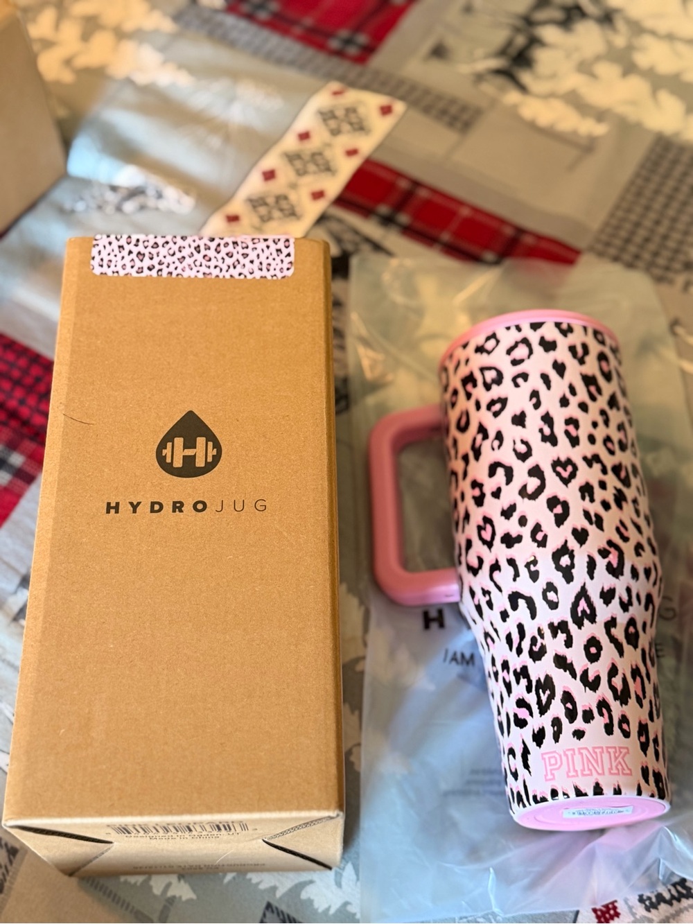 PINK Hydrojug 40 Oz Traveler